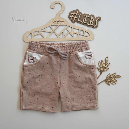 personalisierter Kleiderbügel graviert