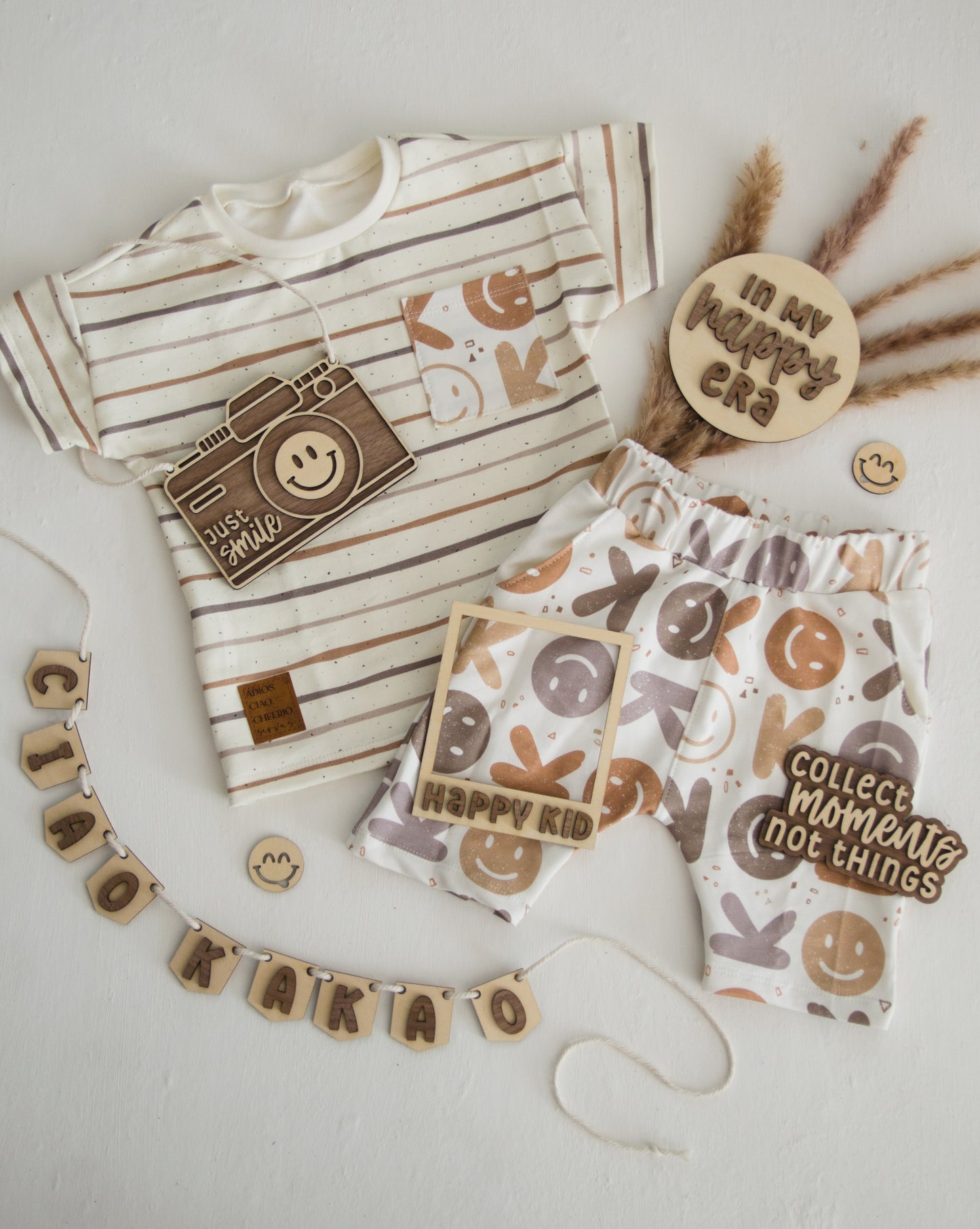 Flatlay Set - Happy