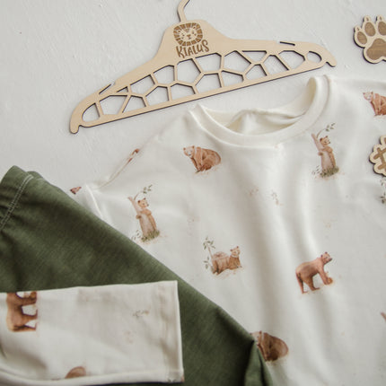 personalisierter Kleiderbügel graviert