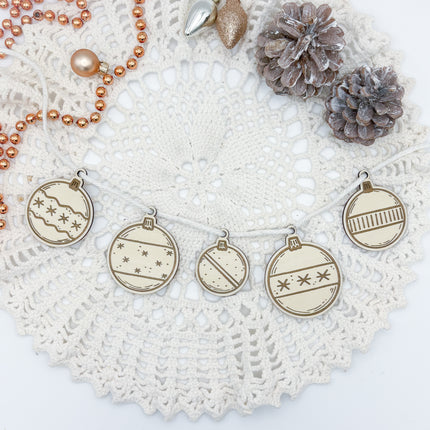 Wimpelkette Christbaumkugeln